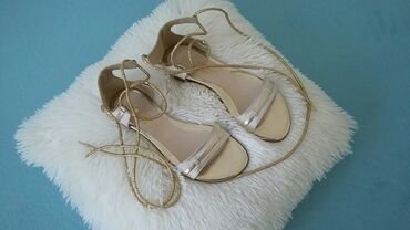 bele sandale sa platformom: Sandals, 36