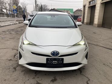avto moika: Toyota Prius: 2017 г., 1.8 л, Вариатор, Гибрид, Хэтчбэк