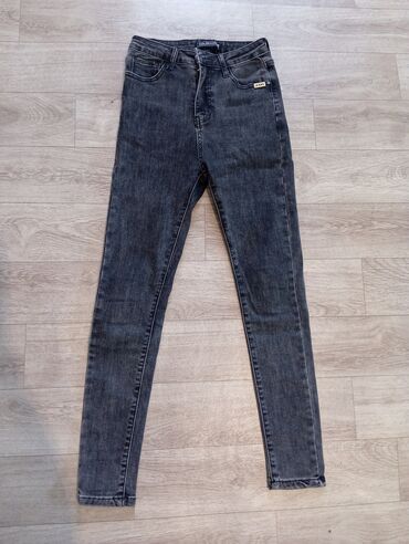 джинсы размер 42: Джинсы и брюки, цвет - Черный, Б/у
