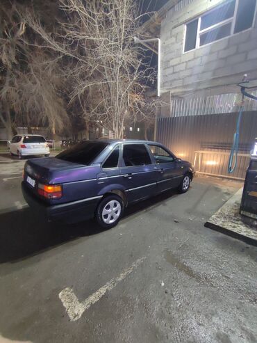 Другие Автомобили: Седан темно‑серого цвета. Кузов 4‑дверный, тонированные стекла по — 14