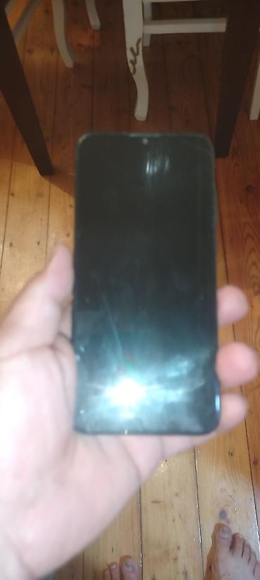 Məhsul: Huawei smartfon (daxili hissələri görünən foto ilə)telefon