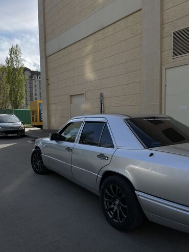 bmw 3 серия 320 4mt: Mercedes-Benz E 320: 1994 г., 3.2 л, Автомат, Бензин, Седан