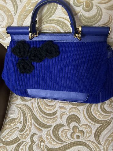 Çantalar: 10 azn — 6