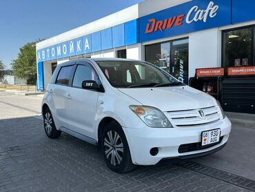 автомобили нива: Toyota ist: 2003 г., 1.3 л, Автомат, Бензин, Хэтчбэк