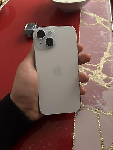 Apple iPhone: IPhone 15, Ağ — 4