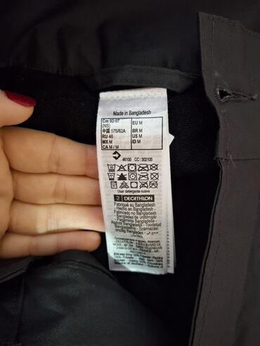 crne pantalone zenske kombinacije: M (EU 38), Ravne nogavice