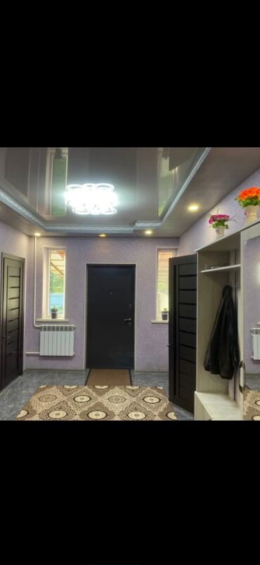 дом с удобствами: 62 м², 3 комнаты, Парковка, Забор, огорожен