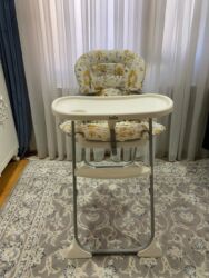 Beşiklər: Rəxşəndə🦋 Uşaq yemək masası satılır. Qiymət 60 manat. Ünvan Nərimanov