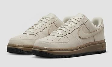 Мужские кроссовки, 43, 44, Nike, Новый, цвет - Бежевый, Самовывоз, Бесплатная доставка at lalafo.kg Мужские кроссовки, 43, 44, Nike, Новый, цвет - Бежевый, Самовывоз, Бесплатная доставка