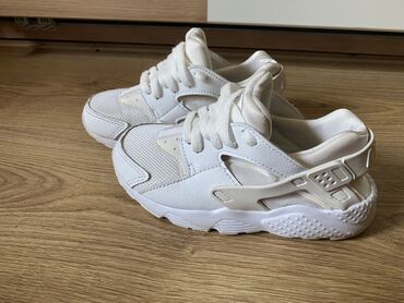 nike phantom kopačke: Nike, Veličina - 28, Anatomske