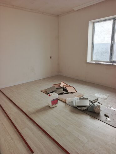 Həyət evləri və villaların satışı: Satılır:Yeni Suraxanı 106 nömrəli marşrutun axrında 2 sotda 7 daş — 7