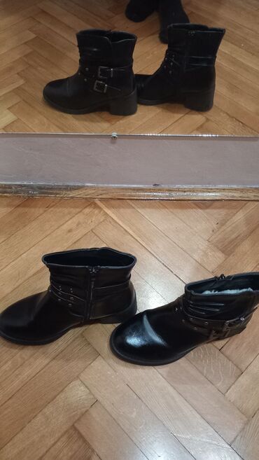 Gležnjače: Gležnjače, Opposite, 38 — 9