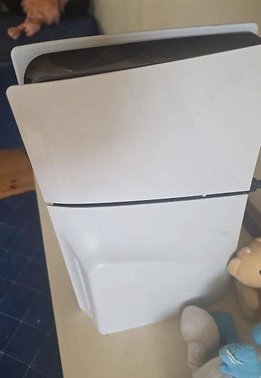 pult az: PlayStation 5 oyun konsolu 2 dene pult verirem ikiside arginal pultdu — 2