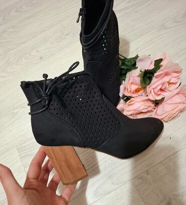 kućne čizmice: Ankle boots, 39