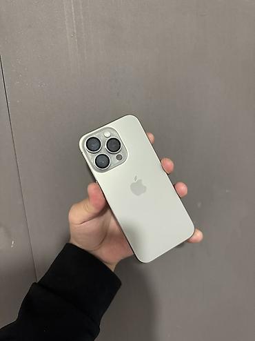 iphone osh: IPhone 15 Pro, Б/у, 256 ГБ, Natural Titanium, Защитное стекло, Чехол, 80 % — 2