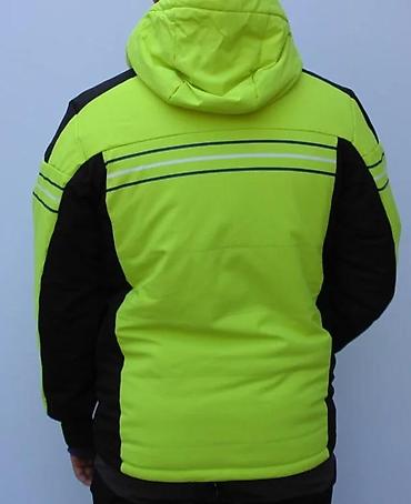 north face kacket: Muška jakna u neon žutoj boji, dizajnirana za skijanje. Poseduje — 8