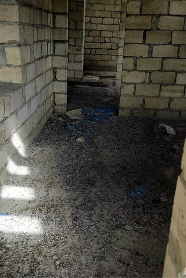 Qarajlar: 7 otaqlı, 4 kv. m, Kredit yoxdur, Təmirsiz