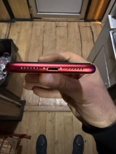 Apple iPhone: IPhone 11, 64 GB, Qırmızı, Face ID — 7