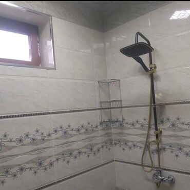 yeni suraxanida satilan ucuz heyet evleri: Ramana qəs. 6 otaqlı, 250 kv. m, Yeni təmirli