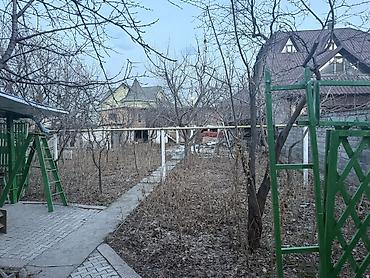 Продажа коттеджей и домов: Продается частный дом 2 этажа, площадь дома и подсобных помещений — 10