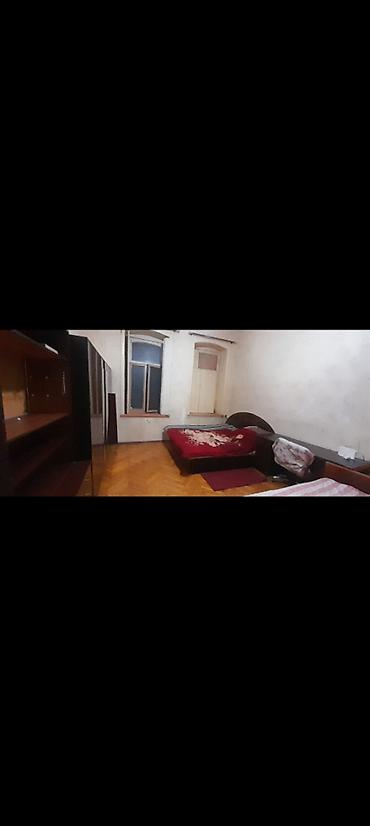 ev axdaram: Ev kirayə verlir 28 may metrosnun yaxnlğnds 7 - 8 dəiqəlik məsafədə 4 — 4