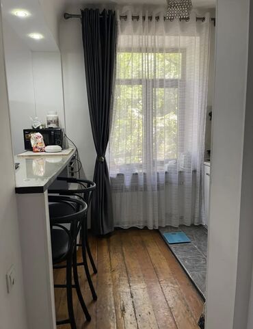 снять квартиру в районе автовокзала: 2 комнаты, 48 м², Сталинка, 3 этаж, Евроремонт