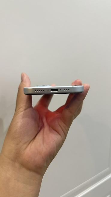 Apple iPhone: IPhone 15, Б/у, 256 ГБ, Белый, Коробка, 88 % — 3