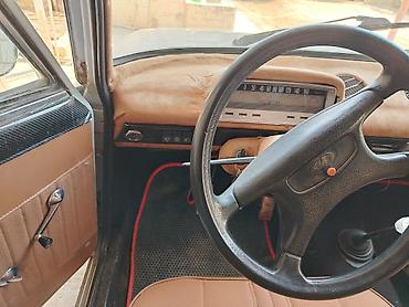 zapi masin: VAZ 2101 “Jiquli” sedan - Korpus: 4 qapılı sedan, ağ/boz rəngli — 8