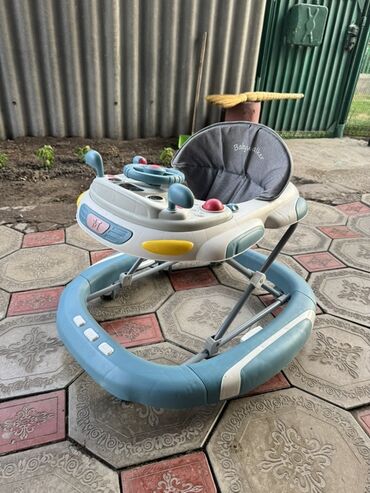 ходунки чико: Детские ходунки Babywalker с мягким сиденьем и игровой панелью
