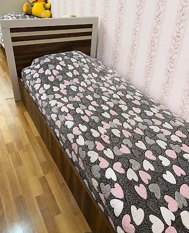 tek divan modelleri: İşlənmiş, Təknəfərlik çarpayı, Bazasız, Matras ilə, Siyirməsiz — 1