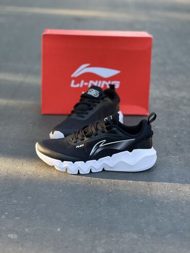 бут кийим бу: LI NING Кроссовки ▪️ Размер 42 Цена:3400сом 📍Адрес г.Жалал-Абад