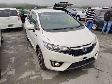 tayota runx: Honda Fit: 2015 г., 1.5 л, Автоматические, Гибрид, Хэтчбэк