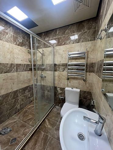 Uzunmüddətli kirayə mənzillər: ●🪻 Neftçilər Metrosunun düz yaxınlığında, Tam Təmirli və bütün — 7