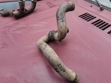 Auto delovi: Termostat sa crevima Lada 2121 Niva br.3. Polovno, očuvano. Skinuto sa — 8