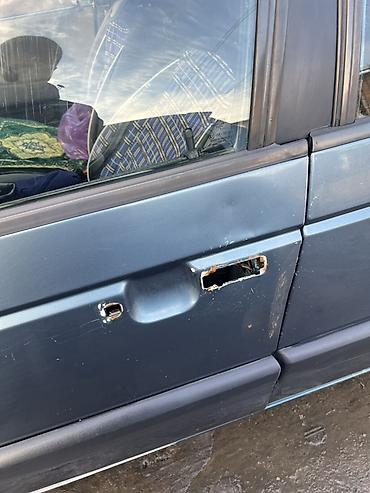 Volkswagen: Volkswagen Passat: 1988 г., Седан — 10