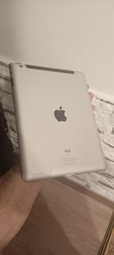 ipad qiymetleri: İpad 2 nece vaxdir iwletmirem adaptoru yoxdur bilmirem indi yanar