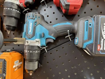 измерительные инструменты: Аккумуляторная дрель‑шуруповёрт Makita XGT 40V Max (серия BL