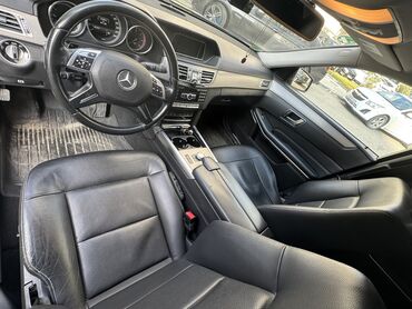 Mercedes-Benz: Mercedes-Benz E 220: 2.2 l | 2014 il Sedan — 17