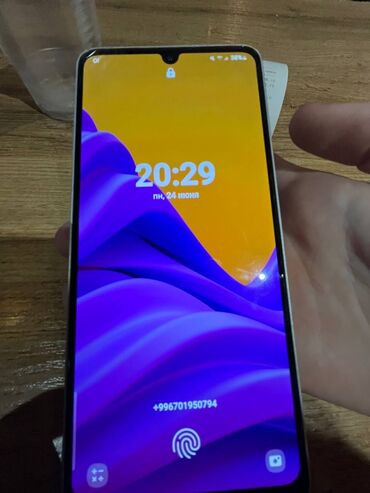 samsung a2 core: Samsung Galaxy A33 5G, Колдонулган, 128 ГБ, түсү - Ак, 2 SIM