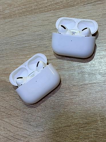 Tam Original Airpods 3 satılır.2 ədəddir,heçbir problemi yoxdur.2