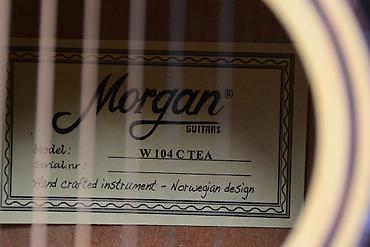 Гитары: Цена -7500 Продаю акустическую гитару Morgan Б-у Покупали полтора года at lalafo.kg — 8 Гитары: Цена -7500 Продаю акустическую гитару Morgan Б-у Покупали полтора года — 8