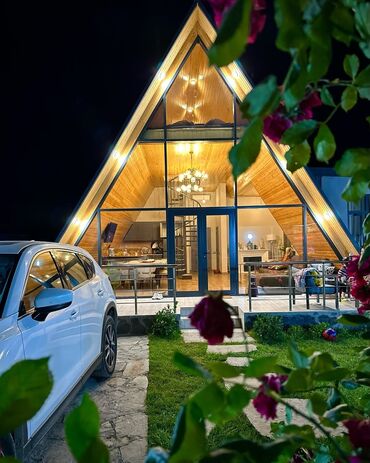 Bağ evlərinin kirayəsi: A‑frame üslubunda, panoramik şüşəli fasadlı möhtəşəm kottec. günlük ve -da lalafo.az — 1 Bağ evlərinin kirayəsi: A‑frame üslubunda, panoramik şüşəli fasadlı möhtəşəm kottec. günlük ve — 1