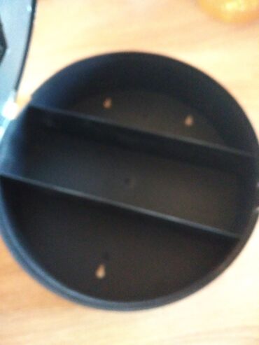 Ostali kućni dekor: Sat sa policama neko voli da ga zove sef. Moze da se ugradi u zid ili — 4