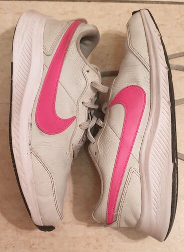 duboke cizme na pertlanje: Nike, 36.5, bоја - Bela