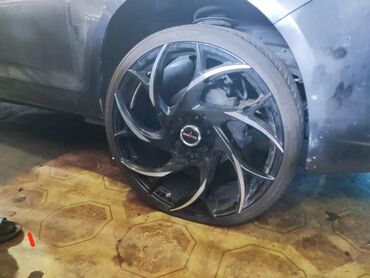 13 diski teker: İşlənmiş Disk təkər Ford 235 / 30 / R 22, 10 Boltlu