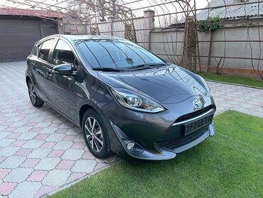 Toyota: Toyota Prius: 2018 г., 1.5 л, Вариатор, Гибрид, Хэтчбэк