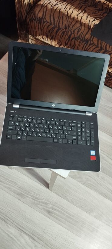 hp pavilion: Intel Core i5, 8 GB, 15.6 "