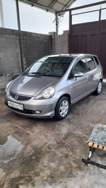 Honda: Honda Fit: 2004 г., 1.3 л, Вариатор, Бензин, Хэтчбэк