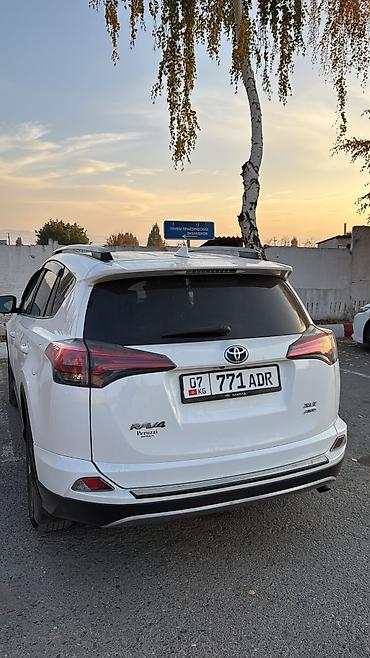 Toyota: Toyota RAV4: 2018 г., 2.5 л, Автомат, Бензин, Кроссовер — 1