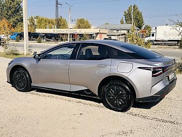 wuling mini ev: Toyota bZ3: 2023 г., Электромобиль, Седан — 10